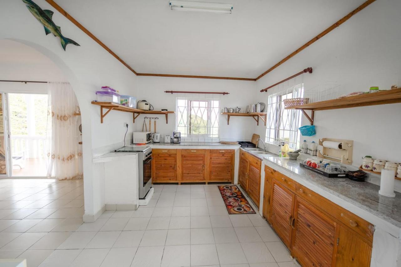 Maison Du Soleil Self Catering 앙스 라지오 외부 사진