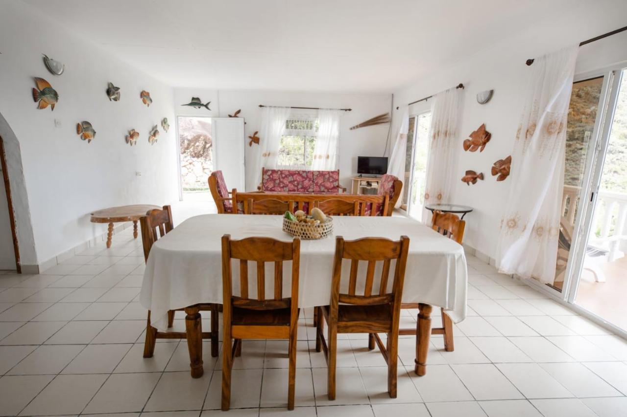 Maison Du Soleil Self Catering 앙스 라지오 외부 사진